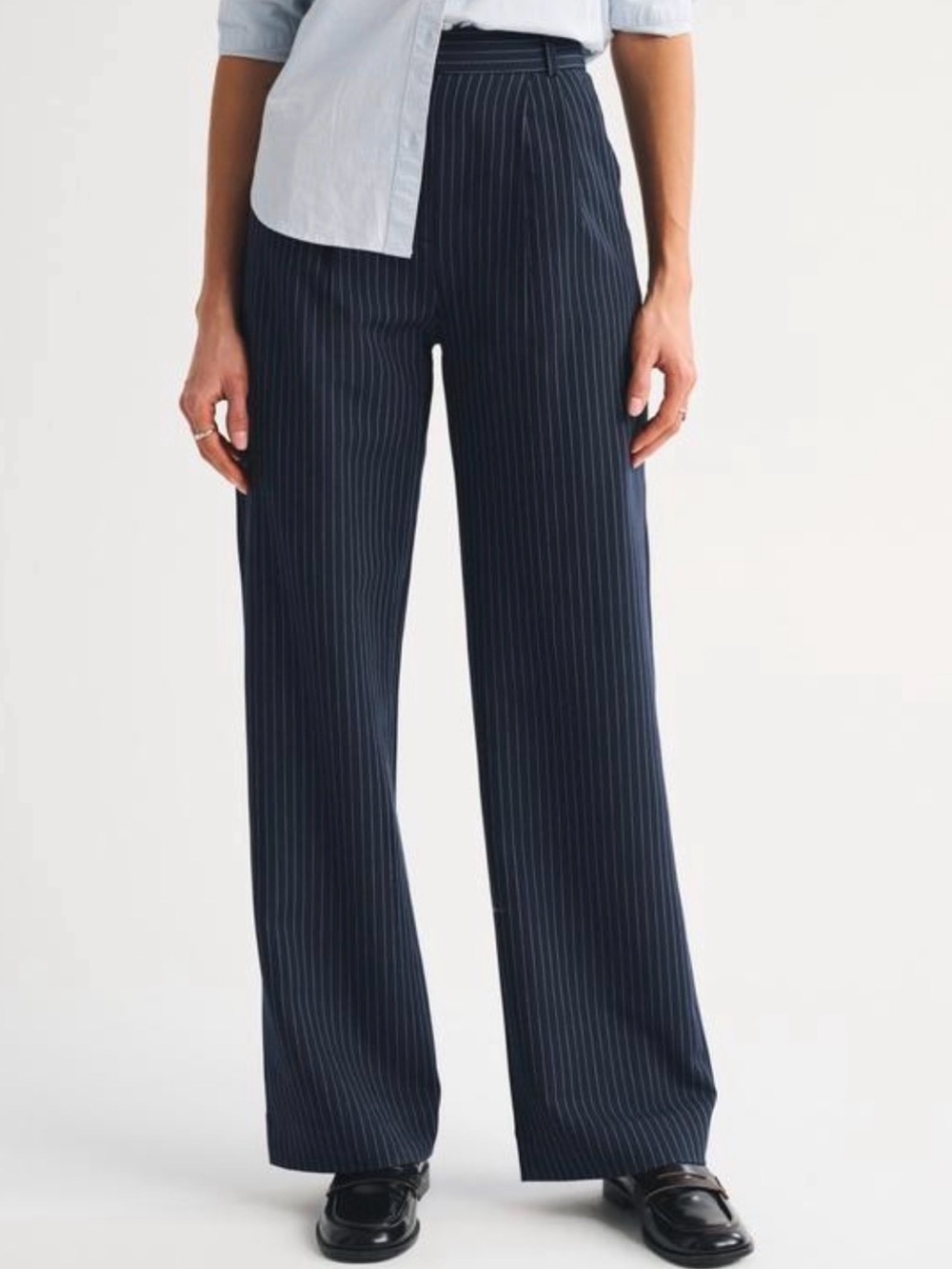 Abercrombie & Fitch Sloane Tailored Wide Leg Pants Navy Pinstripe Size 25